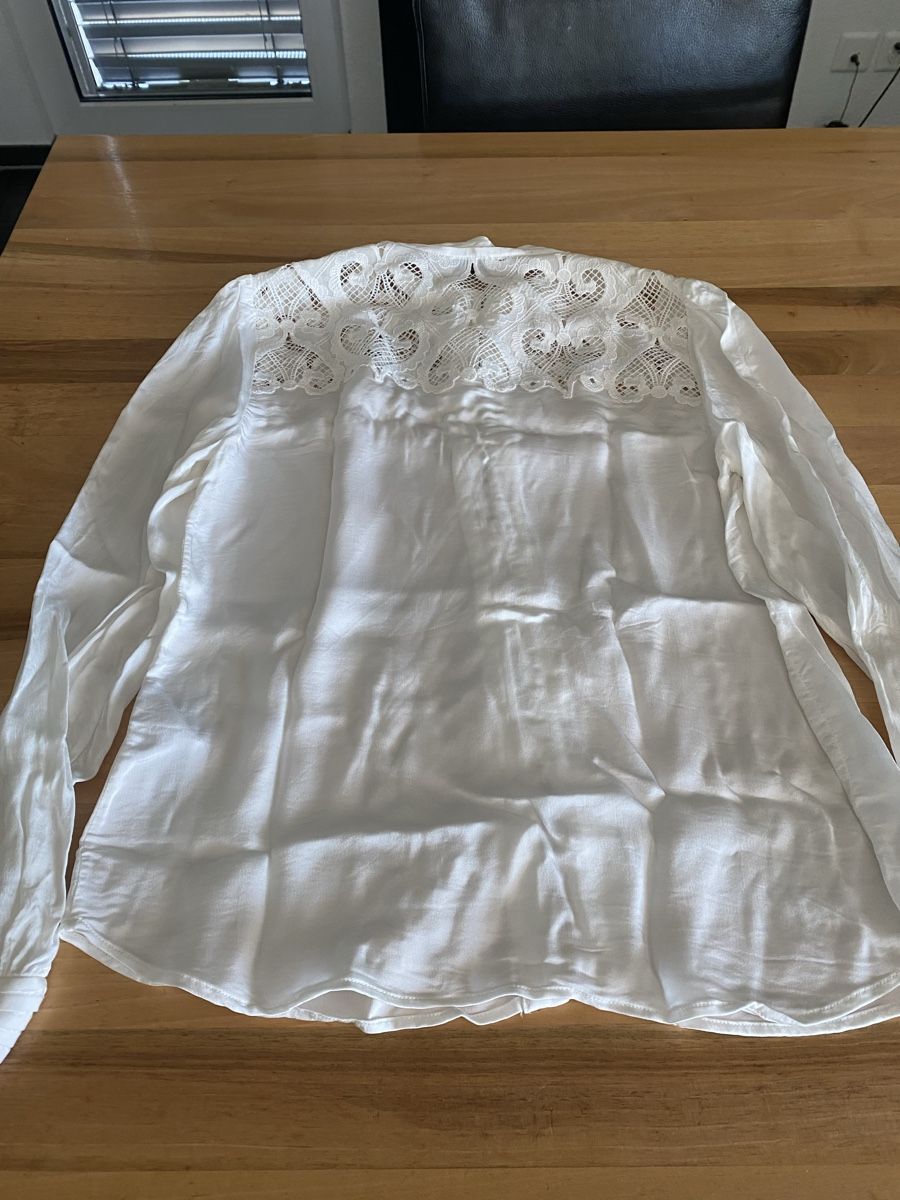Sandro Blusen: Modische Seidenbluse von Sandro, Gr. 1, cremeweiss – Gebraucht aus Hittnau von Birdie68 2
