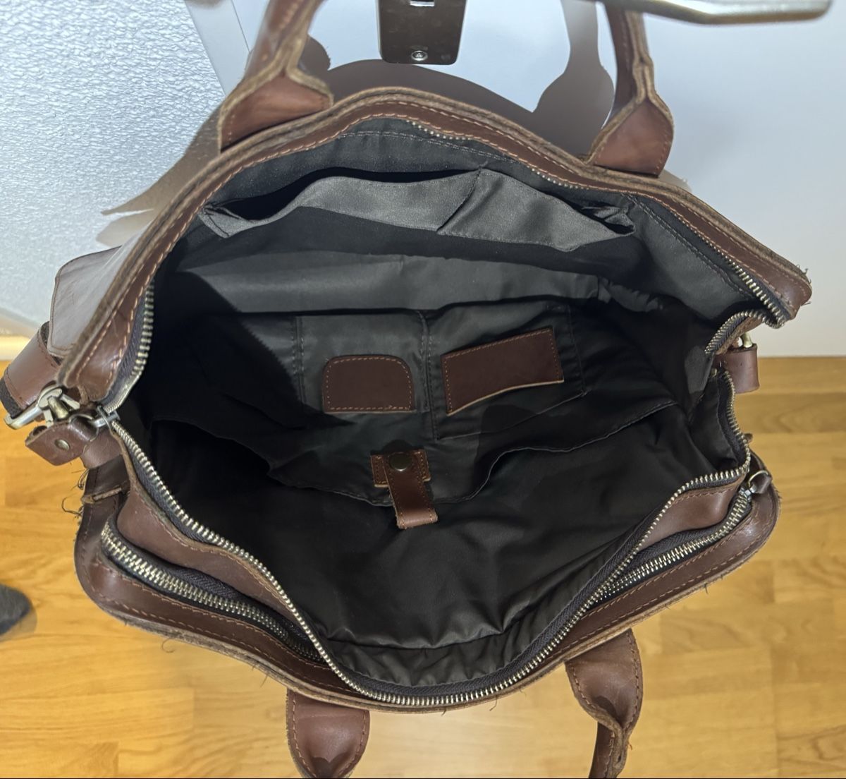 Valigie & Borse: Laptoptasche Leder braun mit Schultergurt gebraucht – Usato da Pfäffikon SZ venduto da Norina2005 3