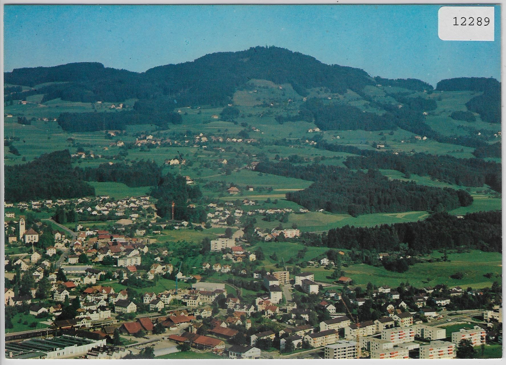 Cartoline postali: Flugaufnahme Hinwil ZH – Antico da Ettingen venduto da Kartenplanet