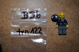 Lego-Figur  trn122  Dark Blue Suit with Train Logo  /B36