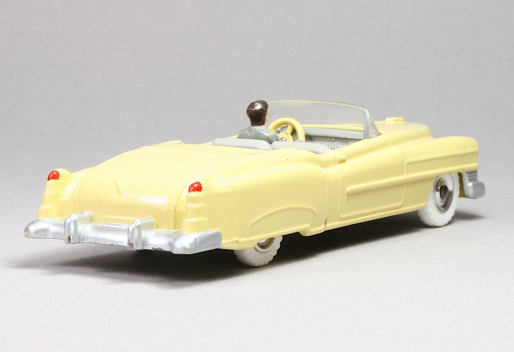 Dinky Toys Modellini d'auto: Dinky Toys 131, Cadillac Eldorado (Code 3) – Usato da Elsau venduto da Peekay8 1