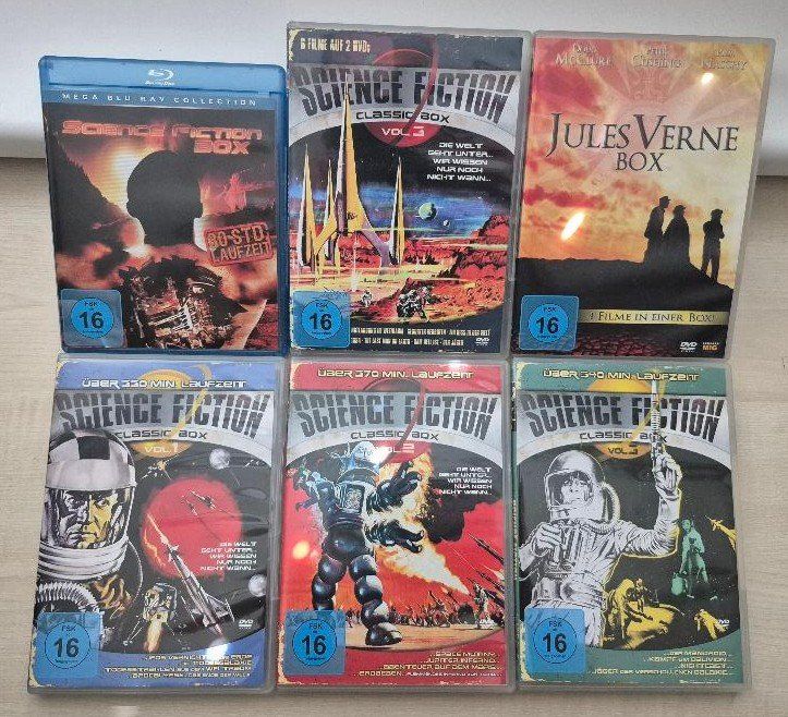 Tutti i DVDs: Science Fiction Box 5 x DVD + 1 x Bluray – Usato da Wettingen venduto da Reviled