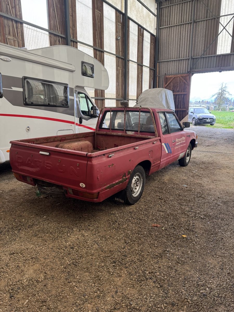 Datsun Autos: Datsun 720 Pickup – Defekt aus Widen von SaschaSuter 7