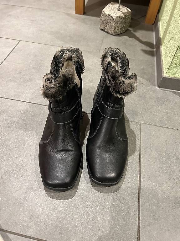 Scarpe da donna: Remonte Winterschuhe Grösse UK 5.5 – Usato da Gams venduto da Mextop 1