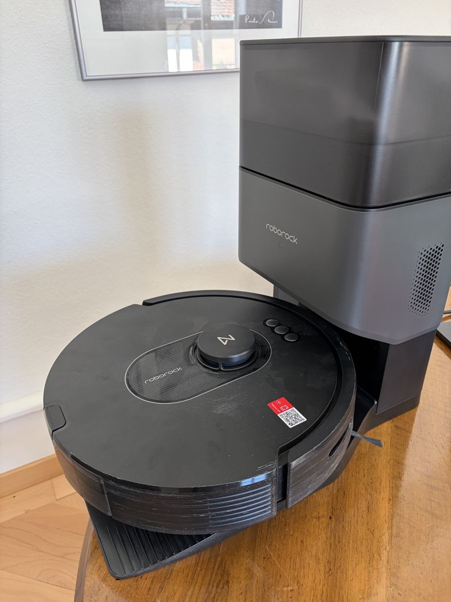 Roborock Aspirateurs & Accessoires: Roborock Staubsaugerroboter mit Ladestation gebraucht – D'occasion à Solothurn par luc_yfj6