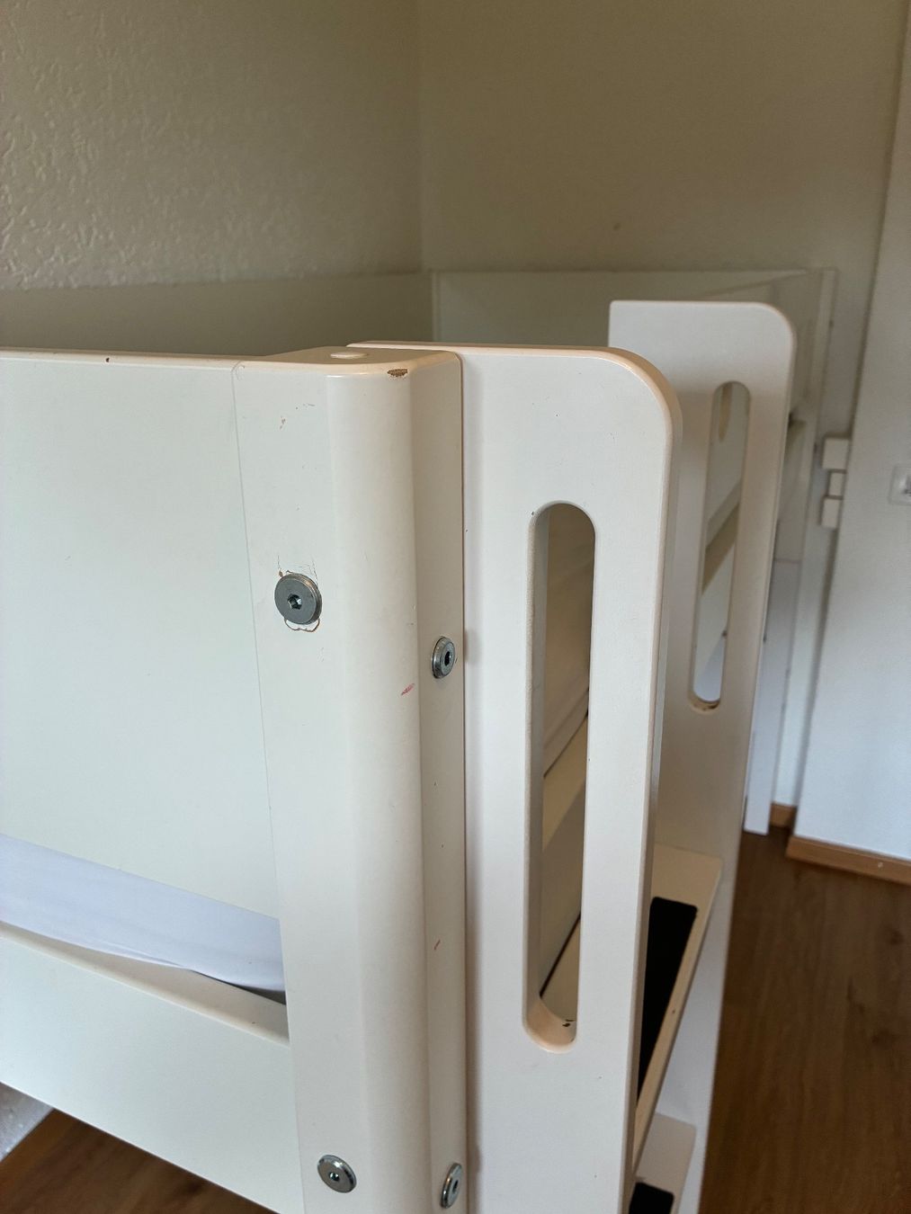 Flexa Letti: Flexa Weiß Mittelhochbett – Usato da Nürensdorf venduto da cam_nbr6 3