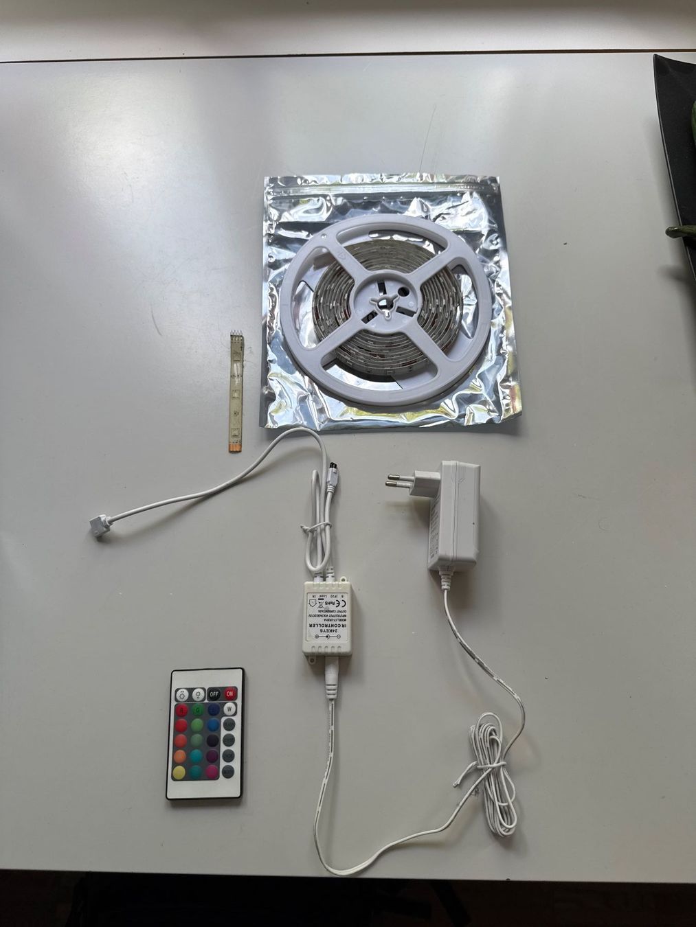 Lichterketten & Leisten: LED-Streifen Set – Gebraucht aus Uster von Nyyk