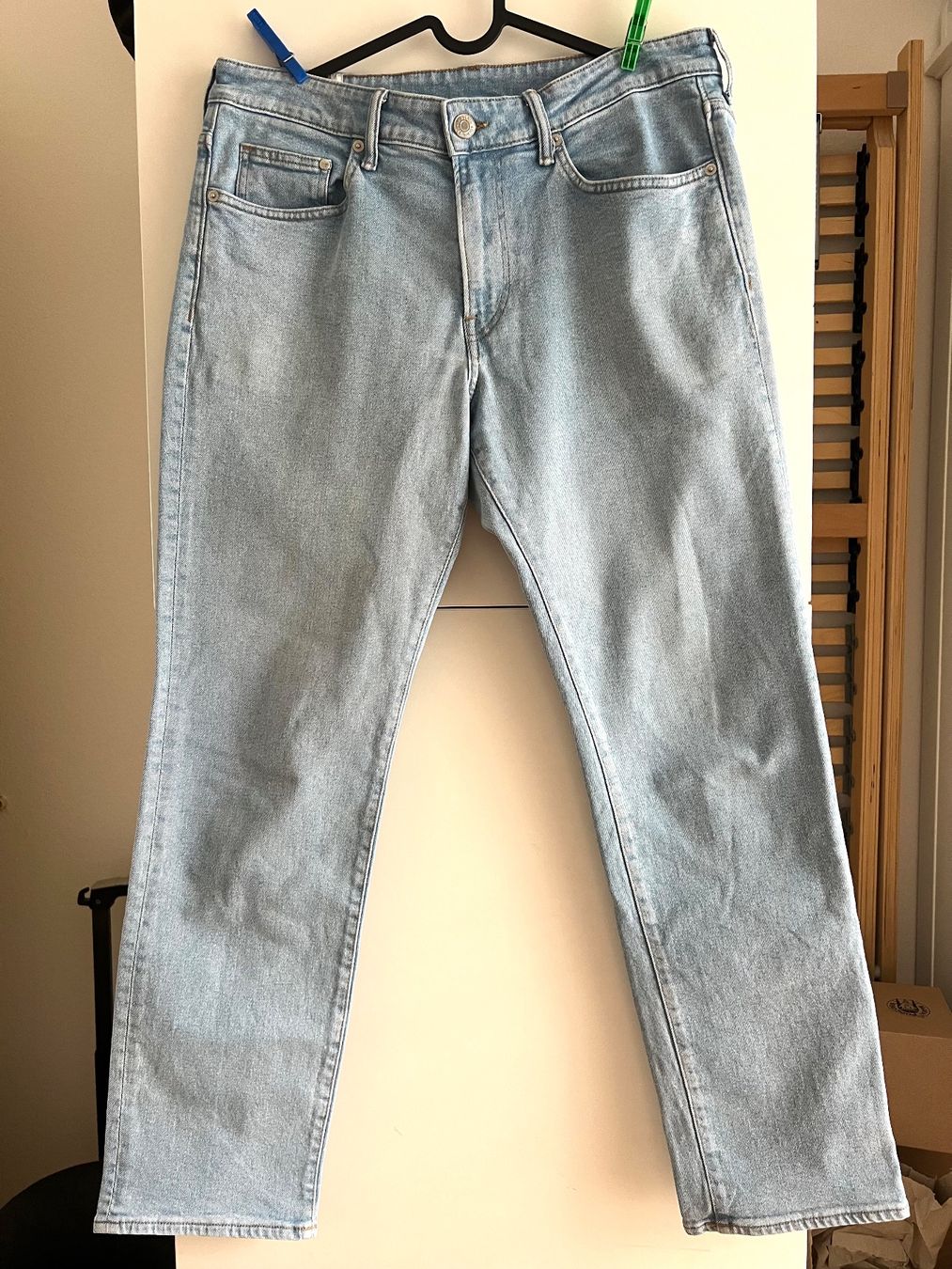 H&M Jeans: Jeans H&M 33/32 – Nuovo (secondo la descrizione) da Lausanne venduto da luciano_RIC1