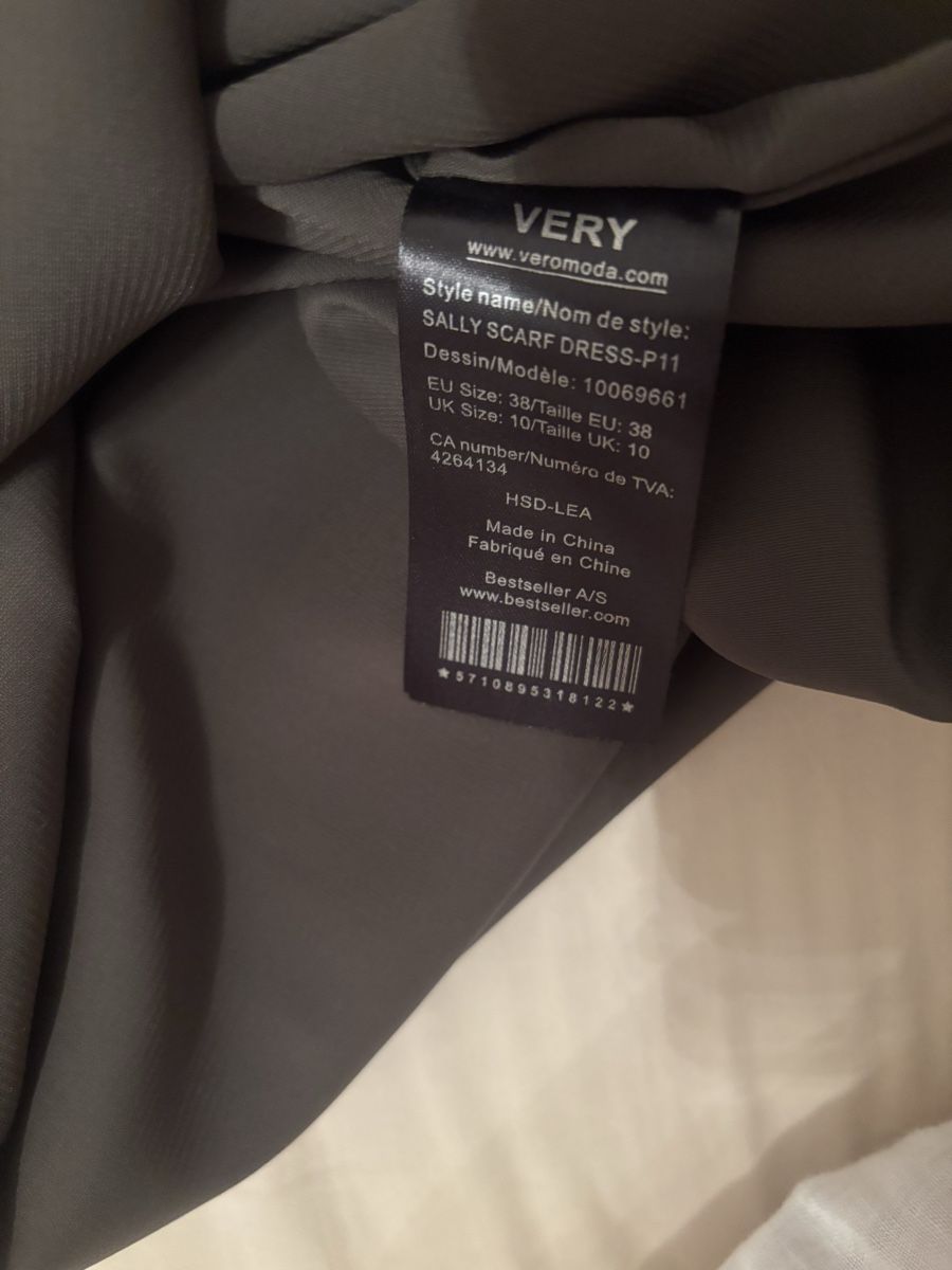 Vero Moda Vestiti: Kleid Seide – Usato da Winterthur venduto da san_wd8j 4