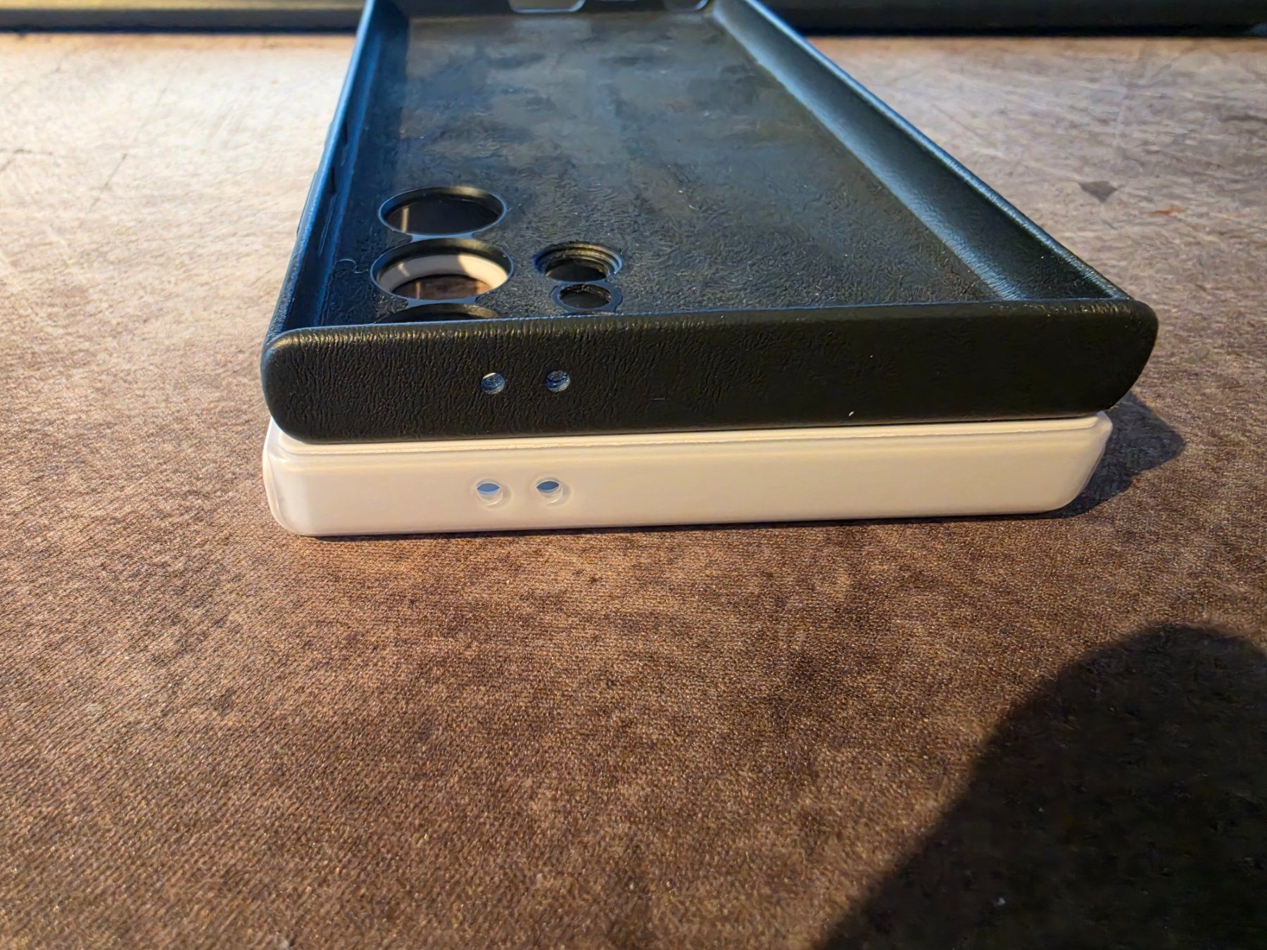 Samsung Cover & Protezioni schermo: Galaxy S24 Ultra 2 Originale H – Usato da Erlen venduto da Marcel-0906 2