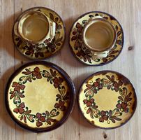 Geschirr mit stilisiertem Blumenmotiv - Vintage