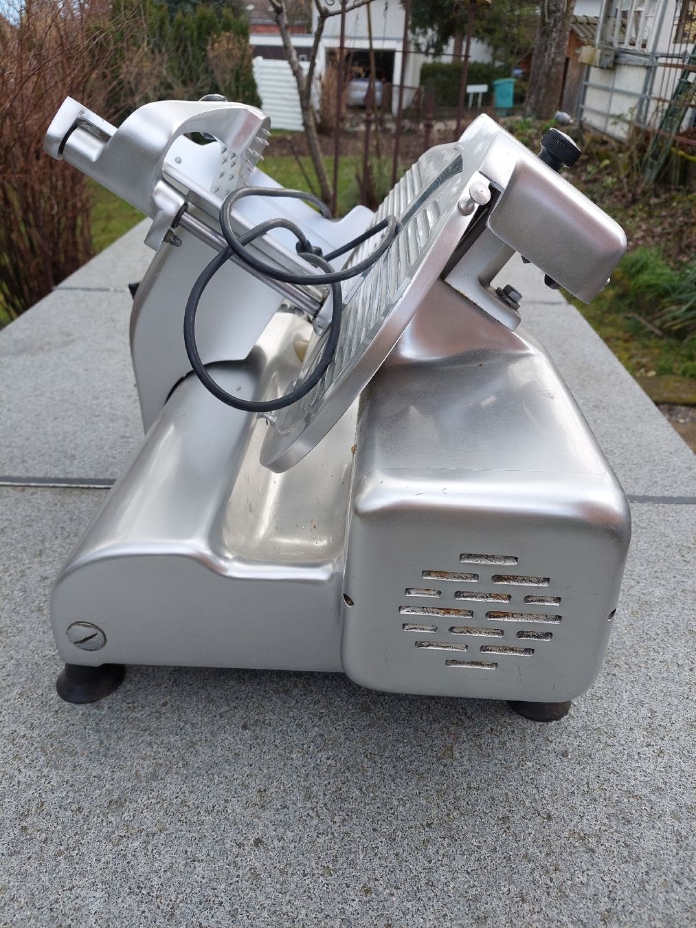 Küchengeräte: Schneidemaschine  – Gebraucht aus Hinwil von  3