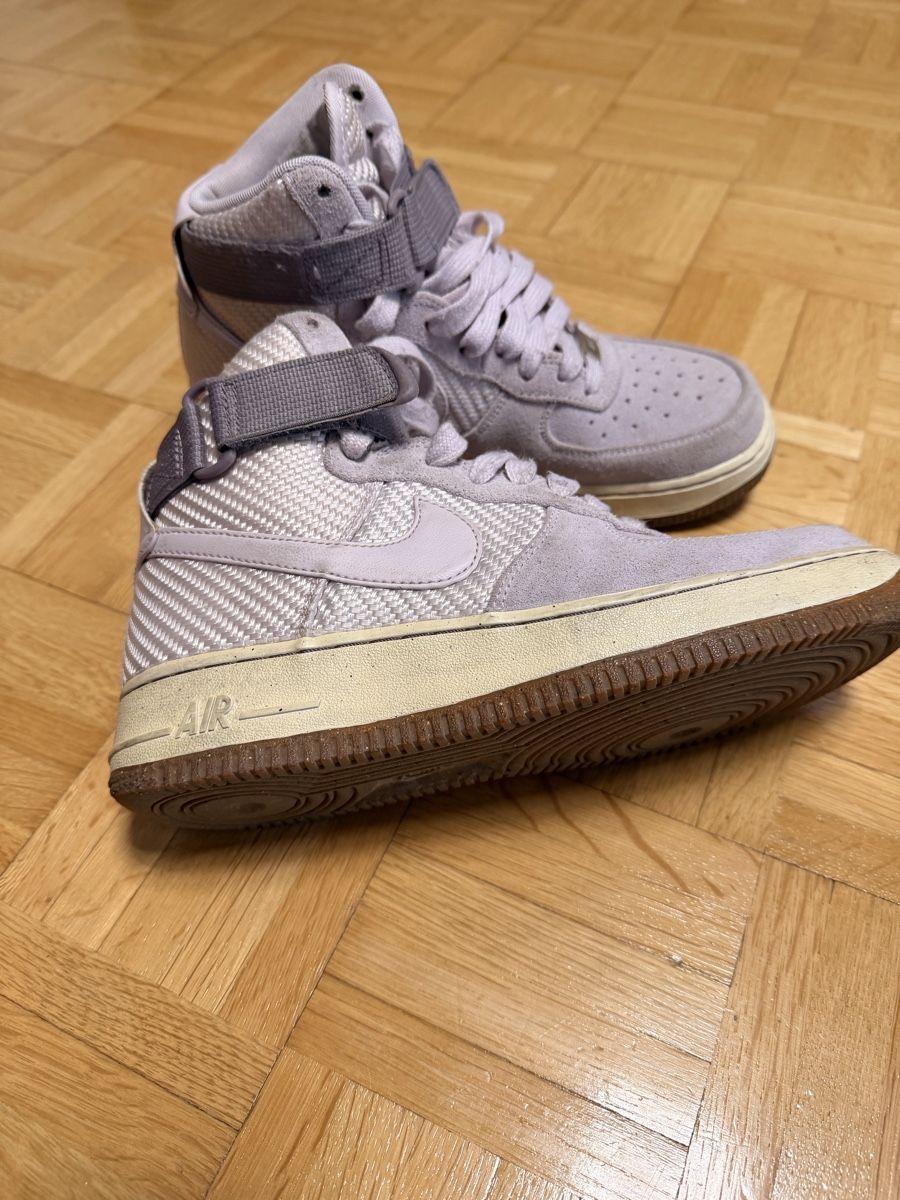 Chaussures femmes: Nike Air Force 1High – D'occasion à Grüningen par susi0 1