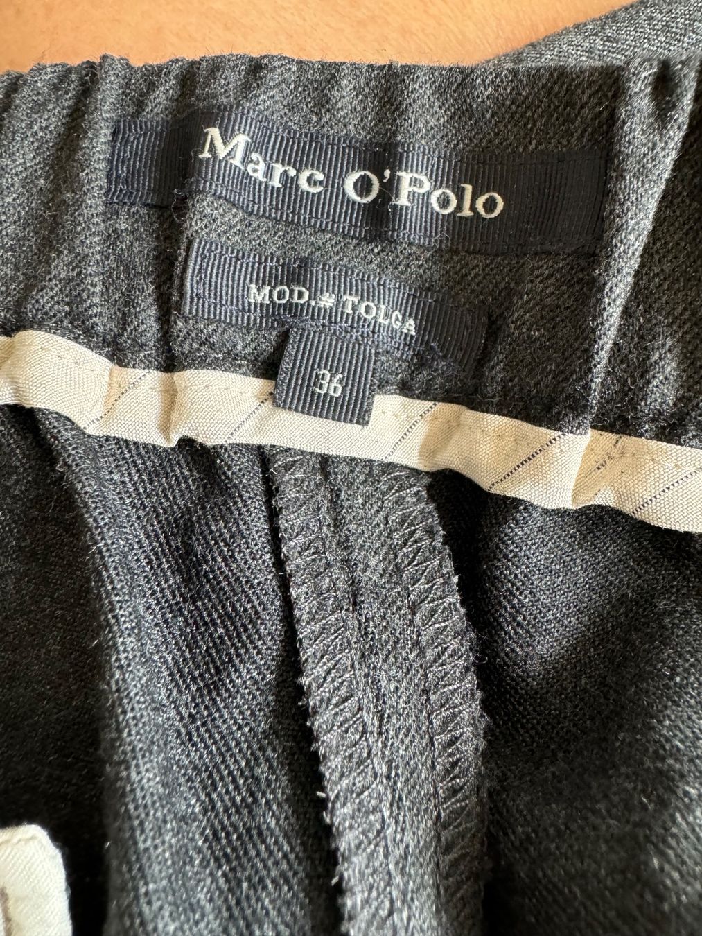 Marc O'Polo Hosen: Gray pants from Marc OPolo – Gebraucht aus Münchenstein von ArleneLM