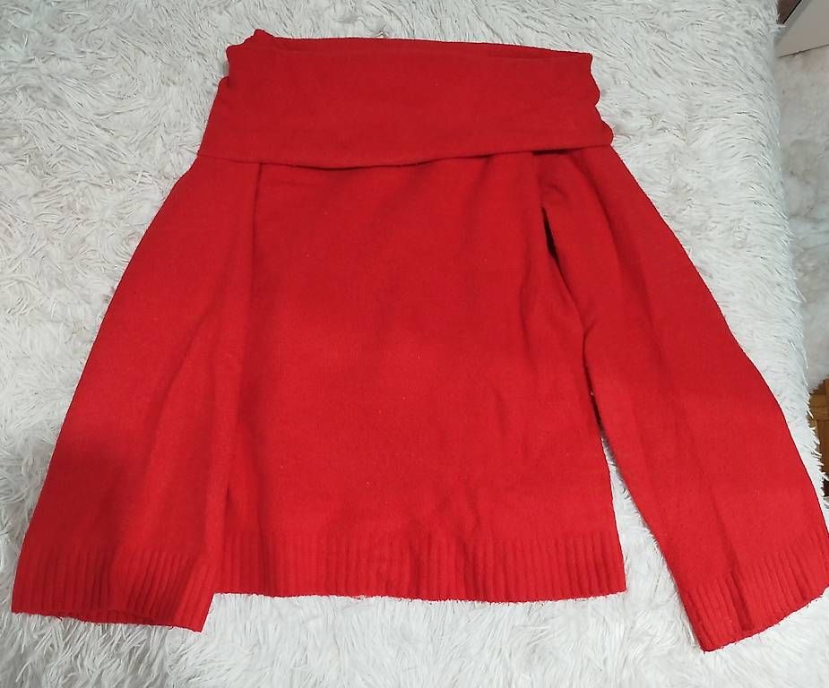 Maglioni & Felpe: Maglione rosso – Usato da Chiasso venduto da CarmeloNicotra