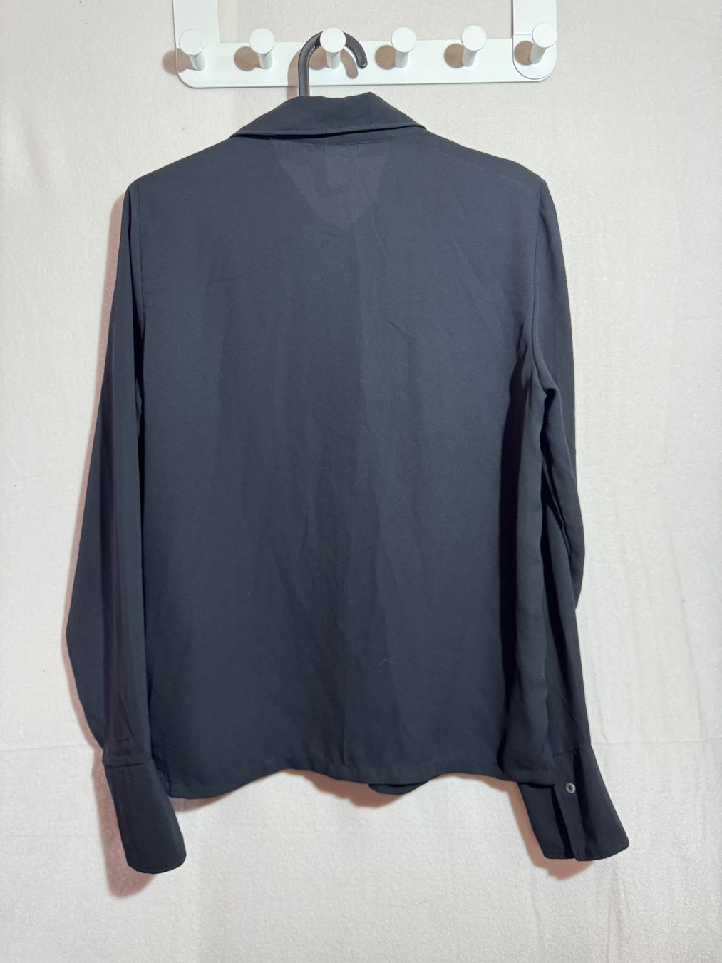 H&M Camicette: Elegante schwarze Bluse von H&M Gr. 34 – Usato da Grosswangen venduto da second_hand_dress 7