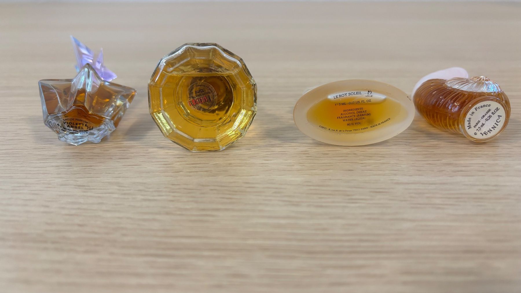 Parfums & Eau de Toilette: Lot de 23 petits flacons de parfum – D'occasion à Delémont par Loccaze2015 1
