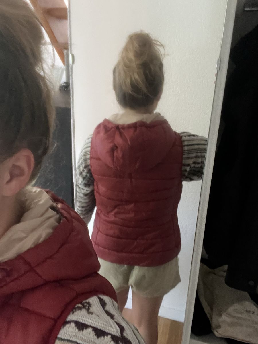 Only Gilets & Westen: Only Weste mit Kapuze – Gebraucht aus Burgdorf von Wauter 2