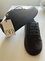  Kinder Sneaker  Neu mit Etikett  Grösse 28