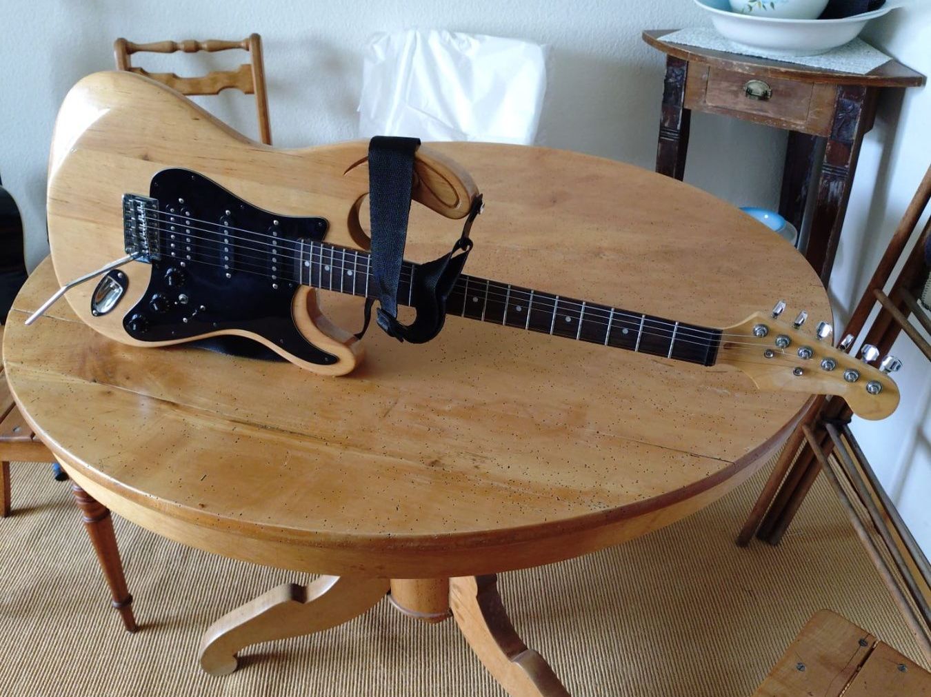 Strumenti musicali: Schöne Custom E-Gitarre – Usato da Flawil venduto da hallyi 2