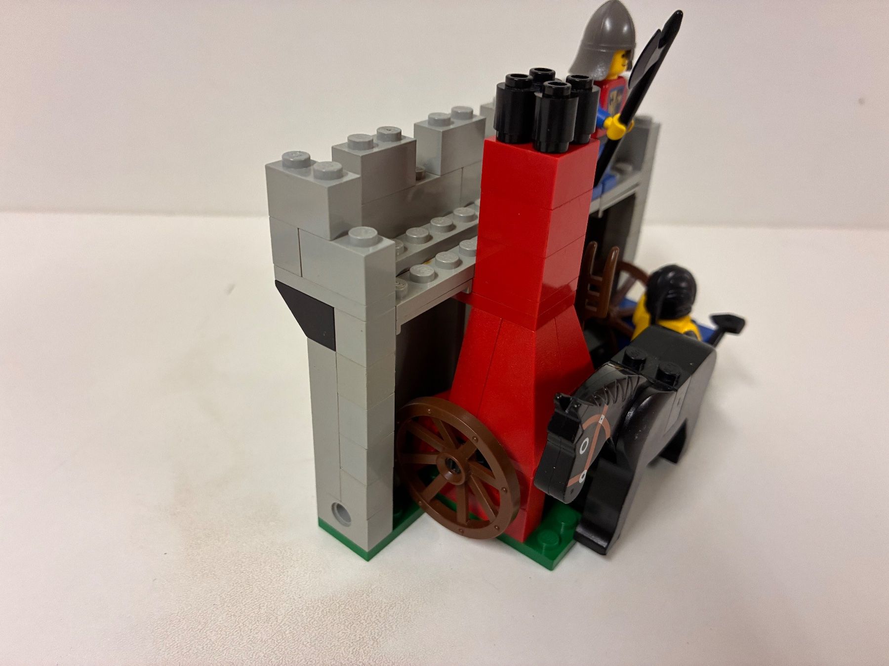 Lego Giocattoli: LEGO Ritter 6040 – Usato da Kerns venduto da chriglim 2
