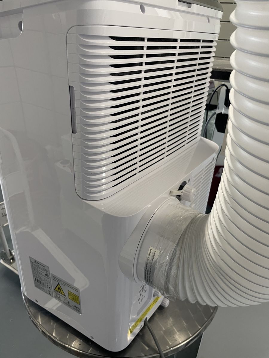 Electrolux Condizionatori: Mobiles Klimagerät Electrolux 12000 BTU – Usato da Schlieren venduto da pec_hf8n 3
