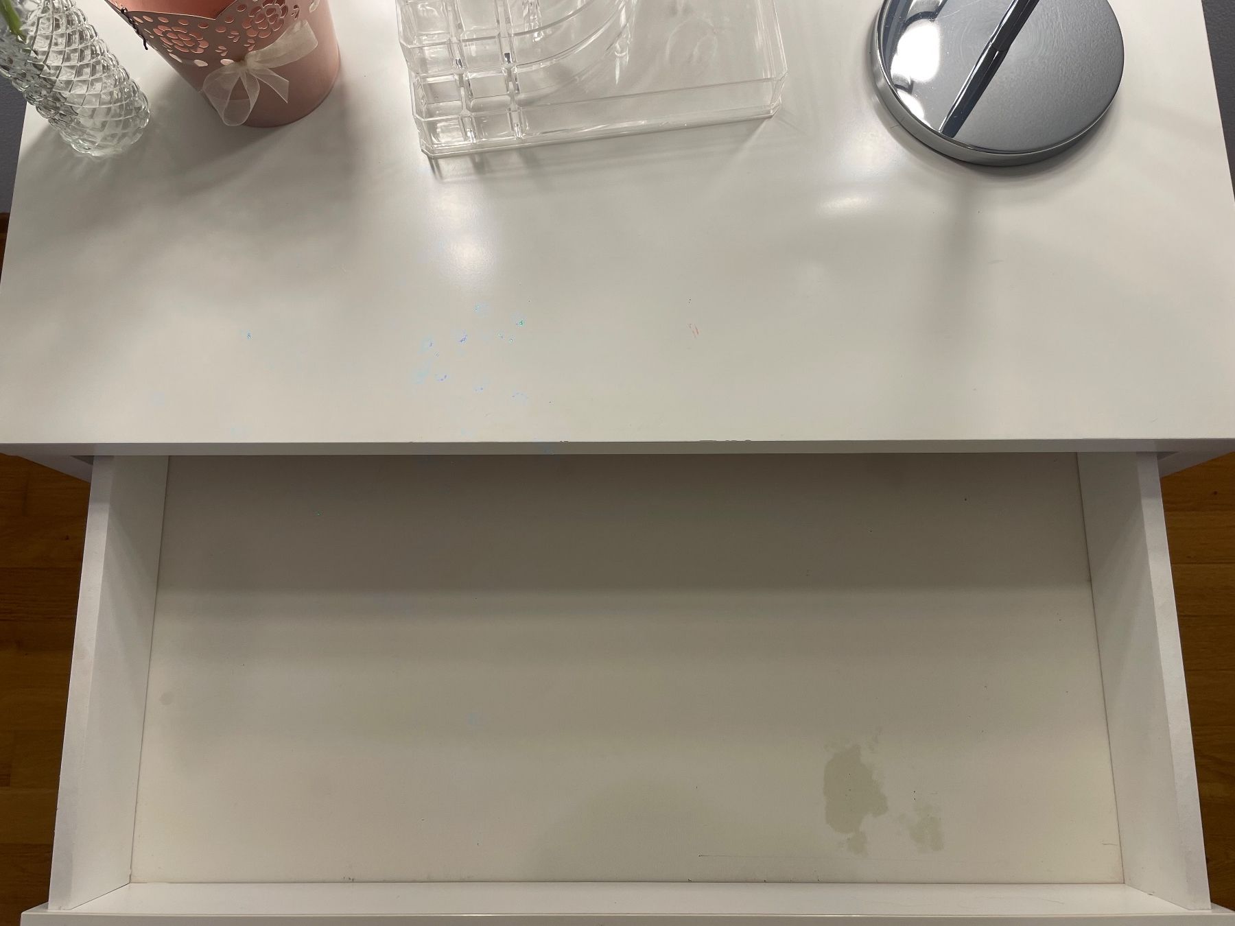 Bureaux: Schreibtisch/ Laptoptisch weiss – D'occasion à Walenstadt par sin_x9bg 4