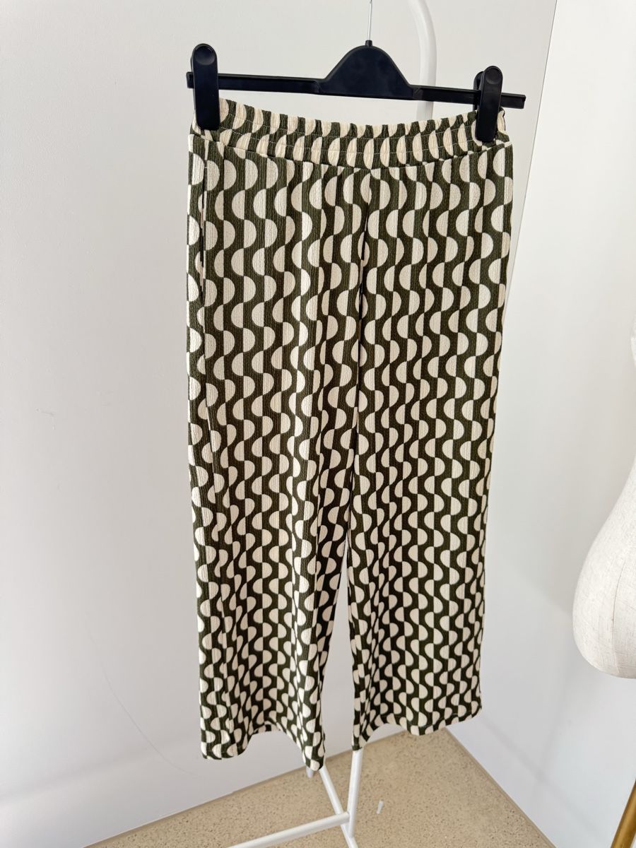 New Look Hosen: New Look new pants with geometric print  – Neu und originalverpackt aus Zürich von di_archive 5