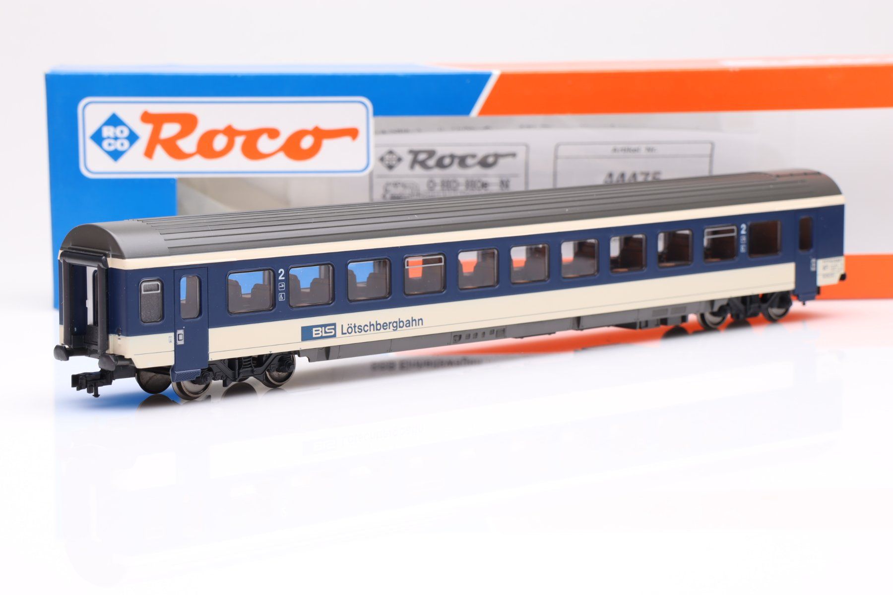 Roco Modellini di ferrovie: Roco 44475 BLS EW IV 2. Klasse DC – Nuovo (secondo la descrizione) da Ried (Muotathal) venduto da Modellbahn.swiss