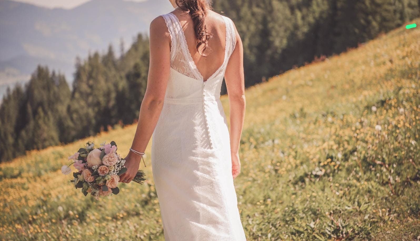 Kleider: Figurbetontes Hochzeitskleid, Grösse 38 – Gebraucht aus Buochs von and_25zf 2