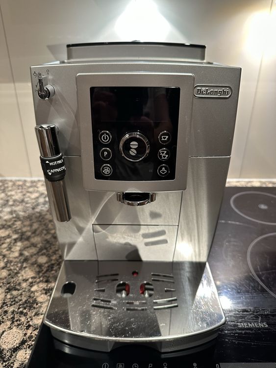 DeLonghi Ecam 23.420.SB Kaffeevollautomat Acheter sur Ricardo