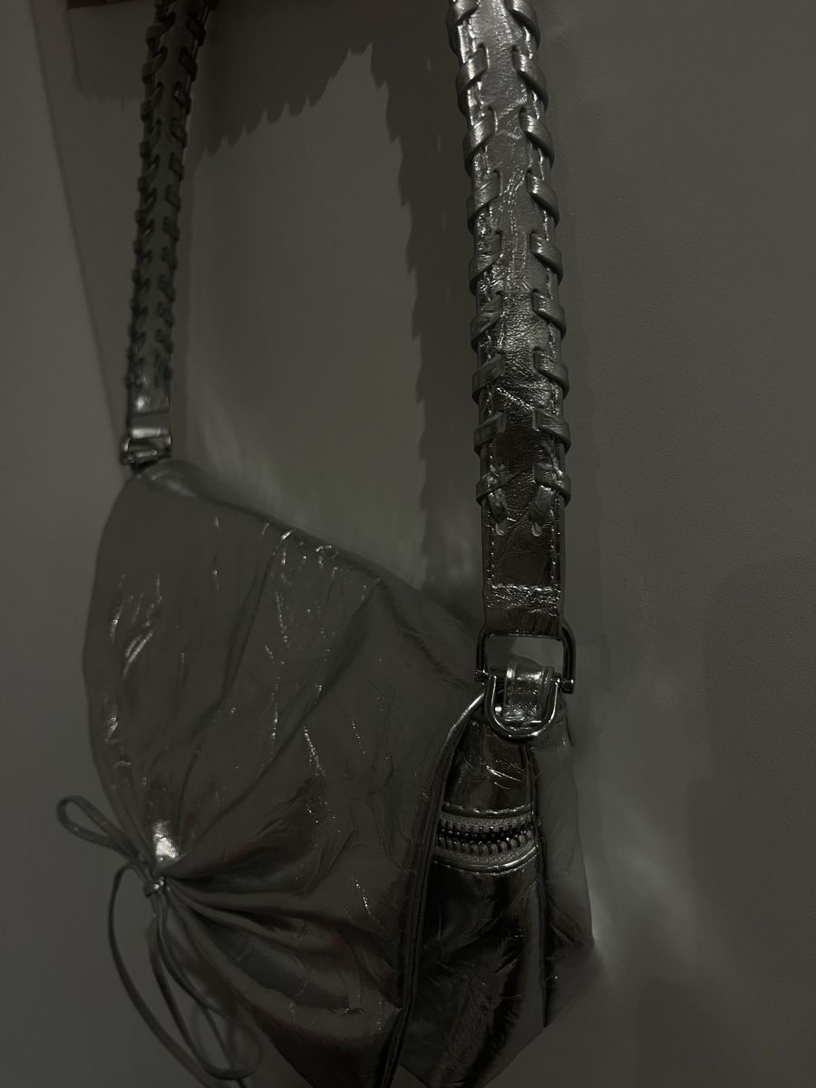 Zara Taschen für Damen: Tasche silbrig – Gebraucht aus St. Gallen von lun_2szn 2