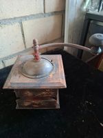 Kaffeemühle Holz Metall antik gebraucht