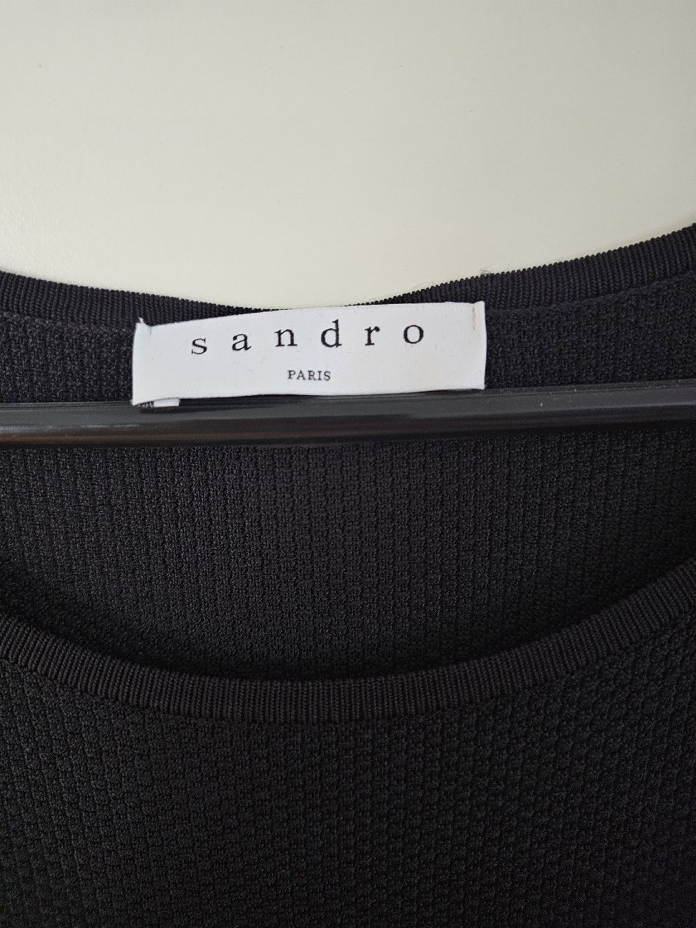 Sandro Maglioni & Felpe: Sandro black knit top – Nuovo (secondo la descrizione) da Zürich venduto da Ada2 1