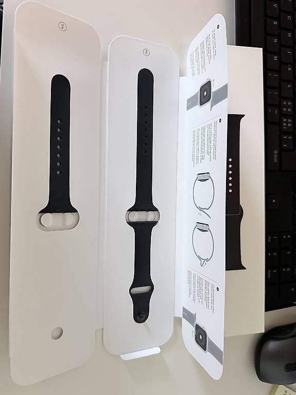 Smartwatch: Apple Watch Series 4 – Usato da Sennwald venduto da Cloe_M98 3