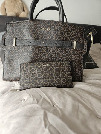 sac à main +porte-monnaies