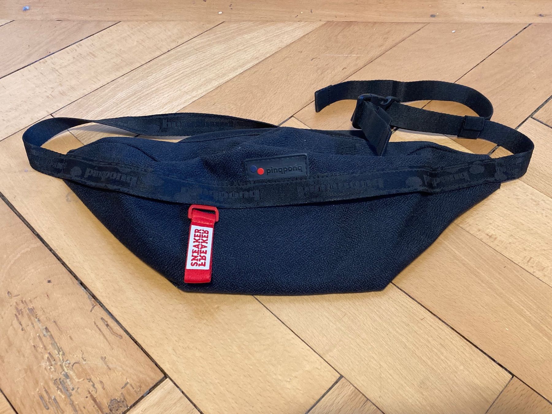 Sacs: Bauchtasche Sneaker frecher Ping Pong New – Neuf (Voir description) à Zürich par le_souk