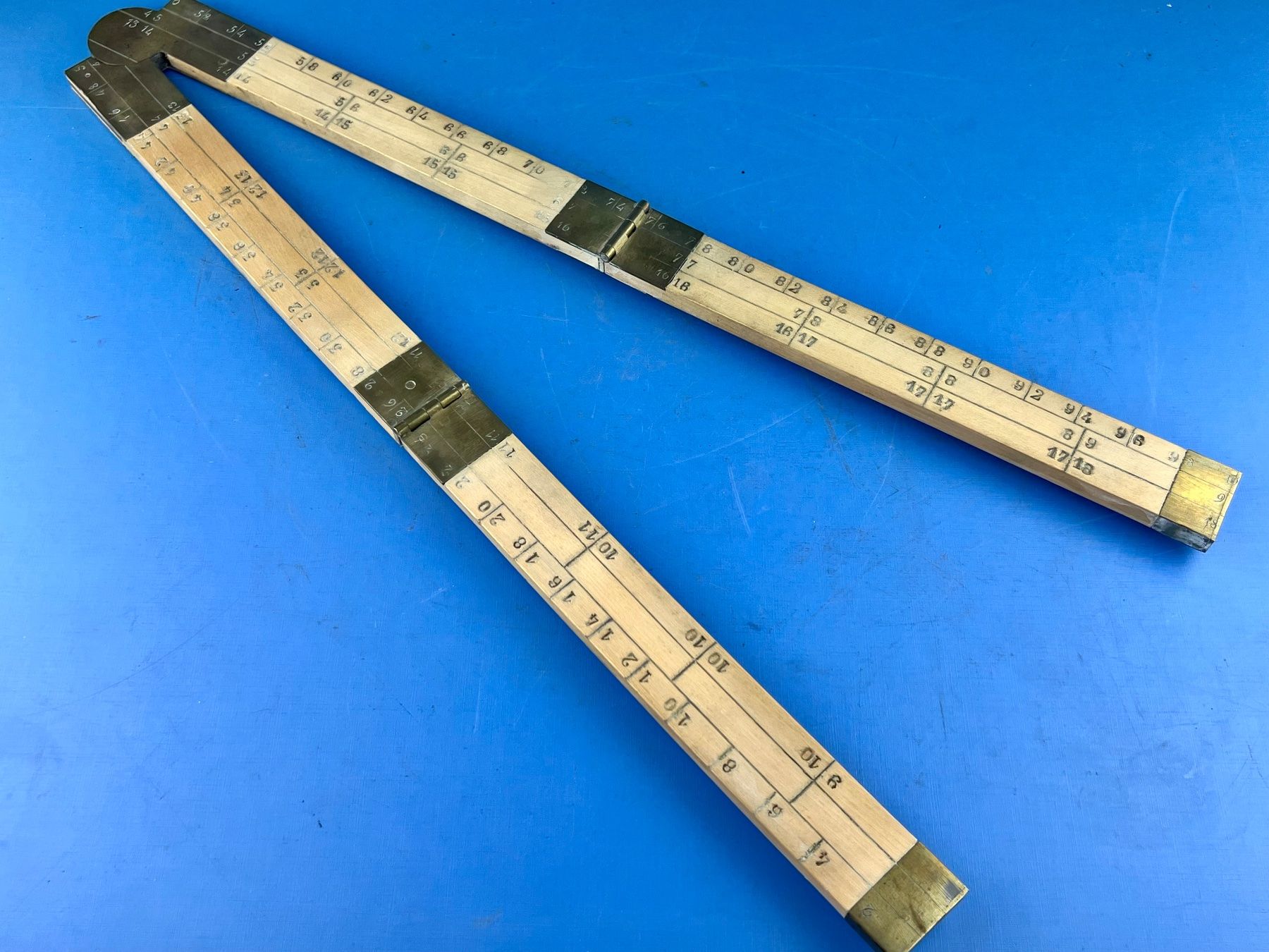 Messen: Zollstock oder so !?! kleinste Einheit ca. 21 mm 1 m lang – Gebraucht aus Unterengstringen von Gustav03 6