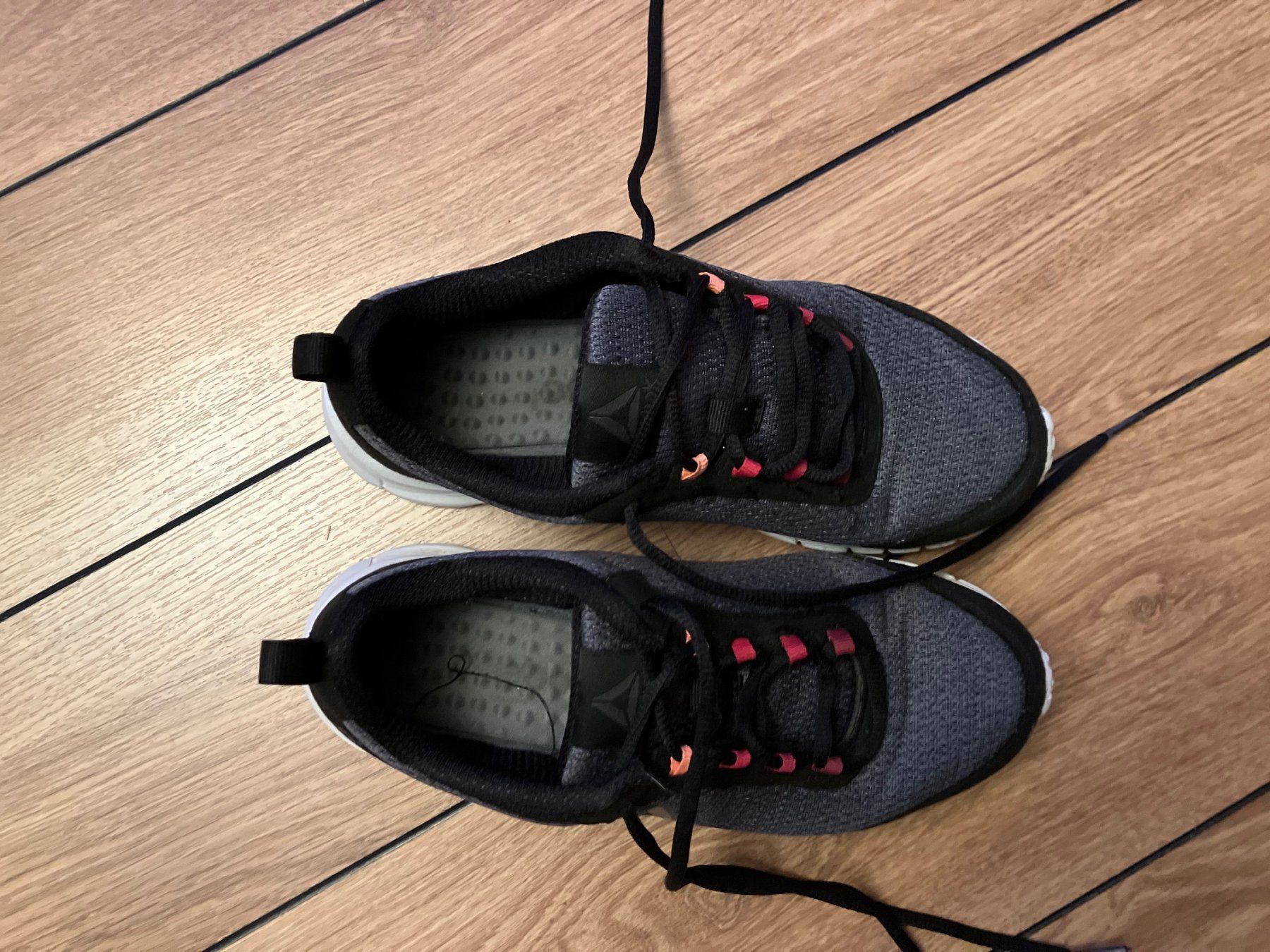 Reebok Scarpe per ragazzi: reebook – Usato da Fontenais venduto da Vava68 2