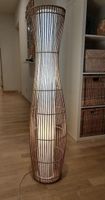 Hohe Rattan-Stehlampe 110cm