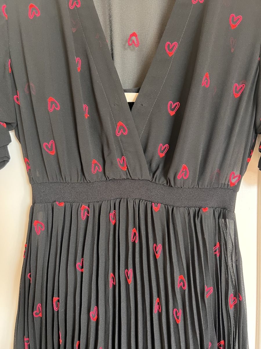 Maje Vestiti: MAJE Kleid schwarz mit Herzen Gr. XS – Nuovo (secondo la descrizione) da Zürich venduto da car_x52z 1