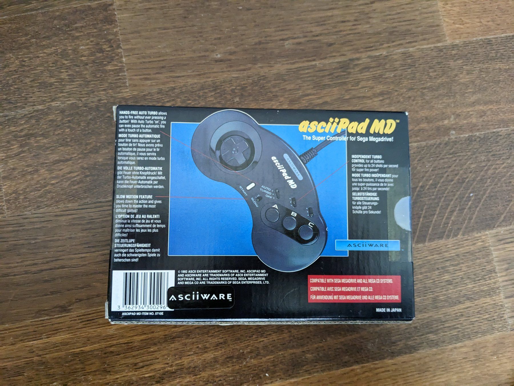 Controller: asciiPad MD  Sega Mega Drive Controller Joystick Neu OVP – Nuovo e nell'imballaggio originale da Hünenberg See venduto da SpecialEditionGaming 3
