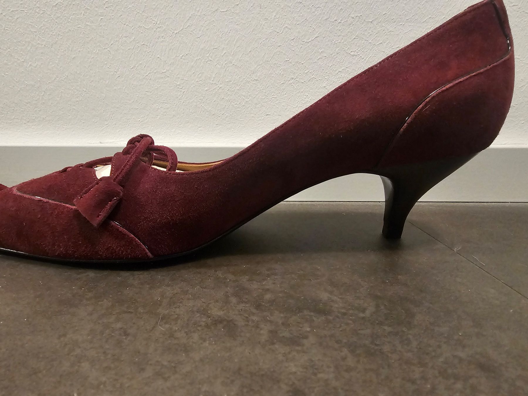 Hermès Damenschuhe: Escarpin daim HERMES – Neu (gemäss Beschreibung) aus Château-d'Oex von bla_b6mv