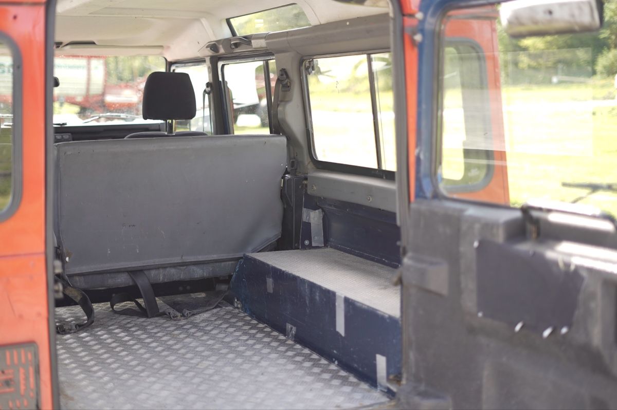 Land Rover Autos: Land Rover Defender 110 TD5 – Gebraucht aus Hinwil von tho_j5vw 4