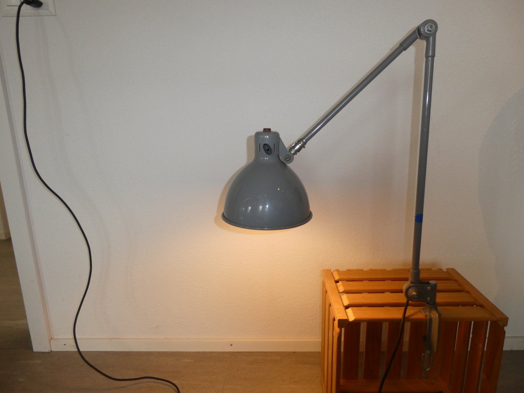 Lampade: Industrielampe BAG/Belmag – Usato da Ernetschwil venduto da Kiwi200 5
