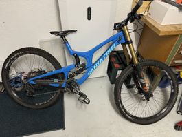 Santa Cruz V10 - Downhill