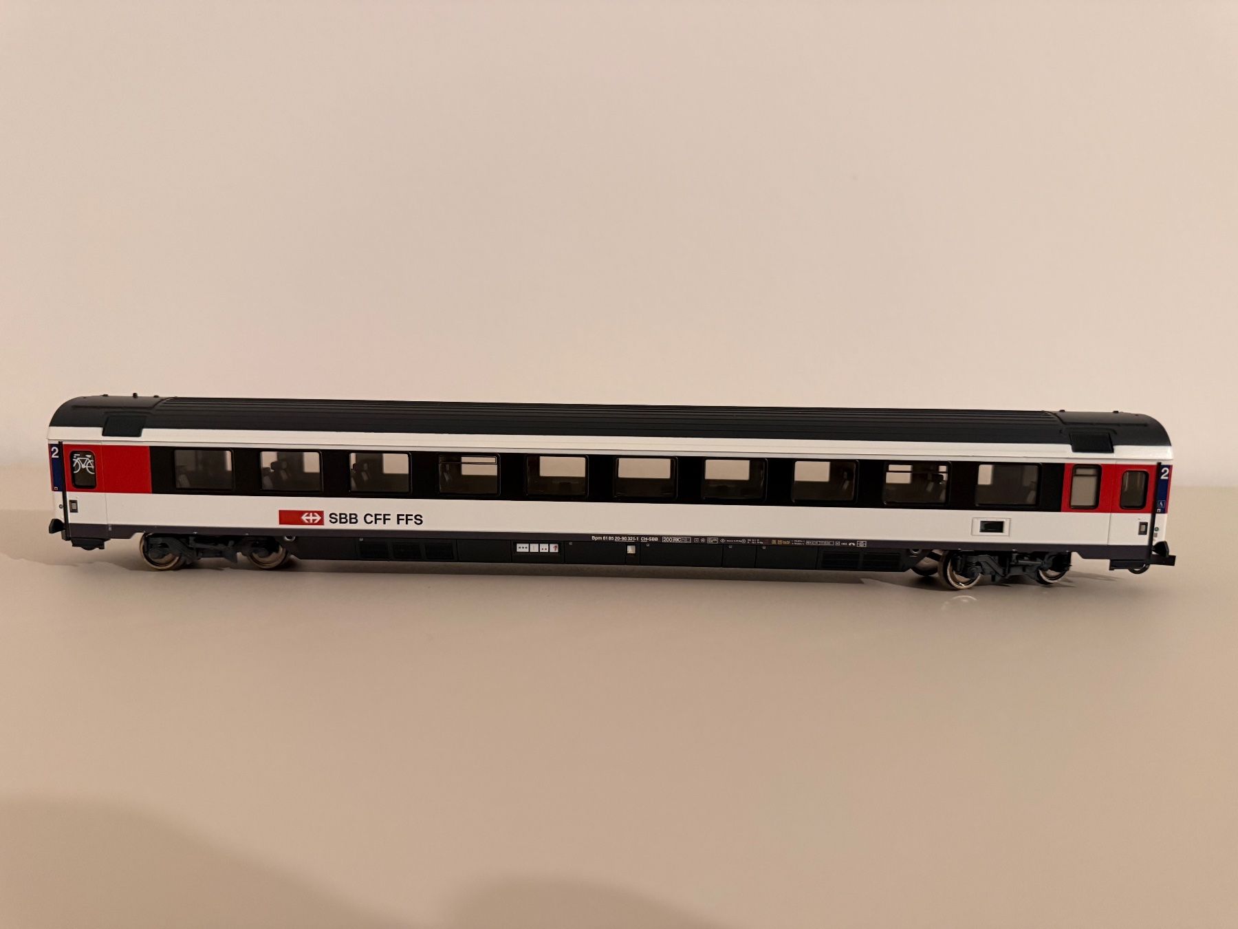 Roco Modellini di ferrovie: Roco 64143.B Bpm 61 EC 2. Klasse SBB CFF FFS - OVP – Usato da Carouge GE venduto da SirolCH 1