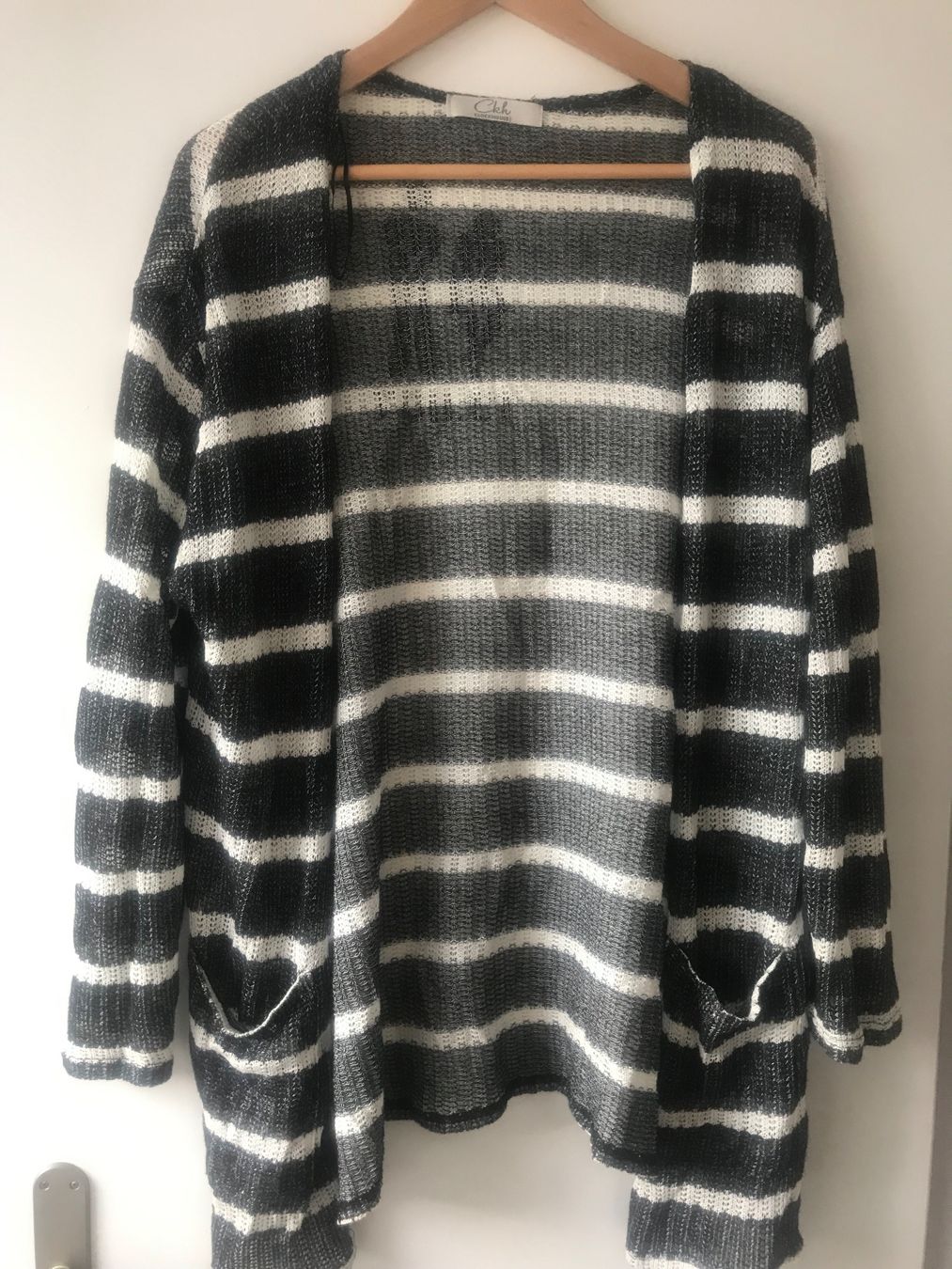 Vestes: Dünne Strickweste – Neuf (Voir description) à Oftringen par mbc_b8vr