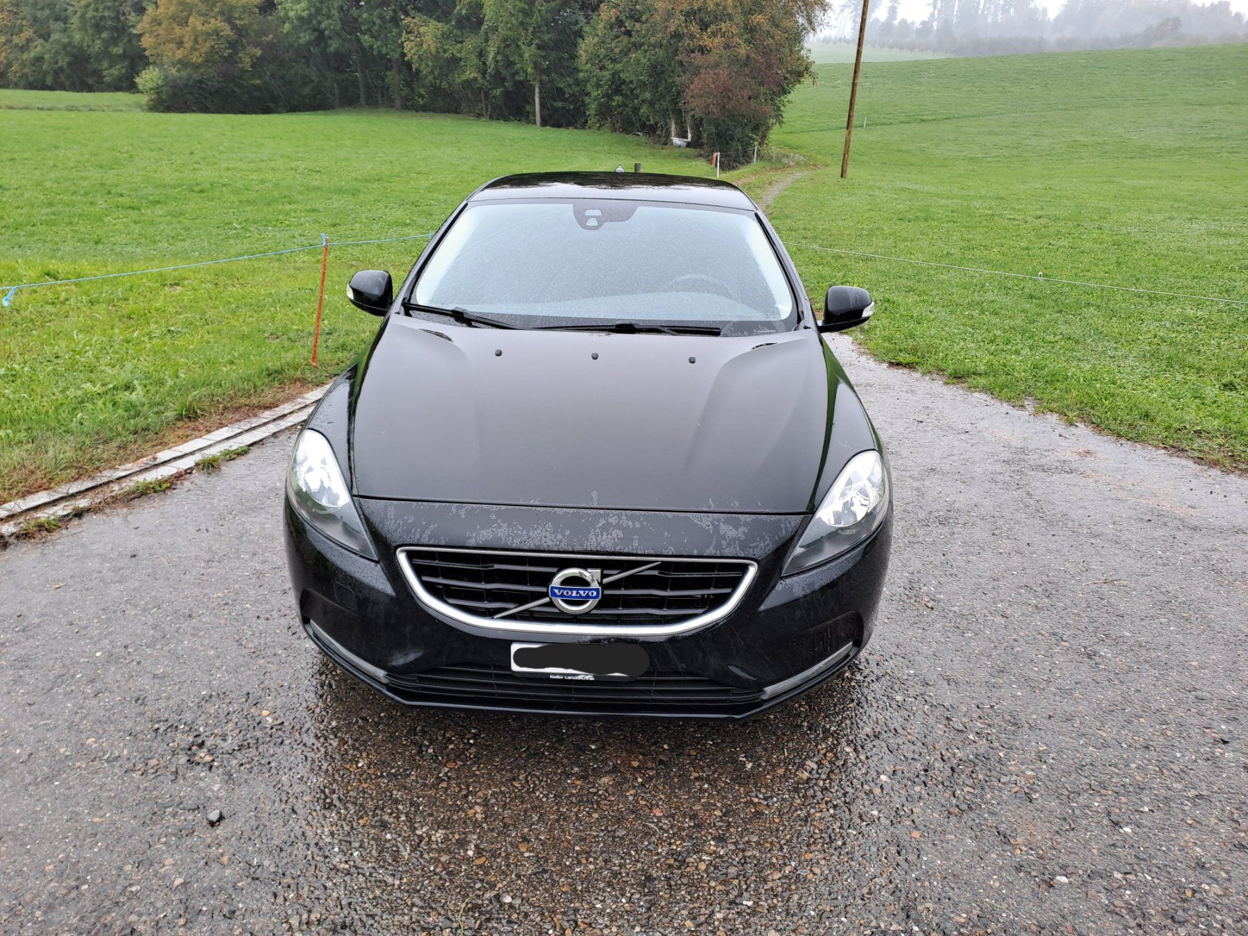 Volvo Automobili: Volvo V40 T4 R-Design – Usato da Stein AR venduto da CHZE 2