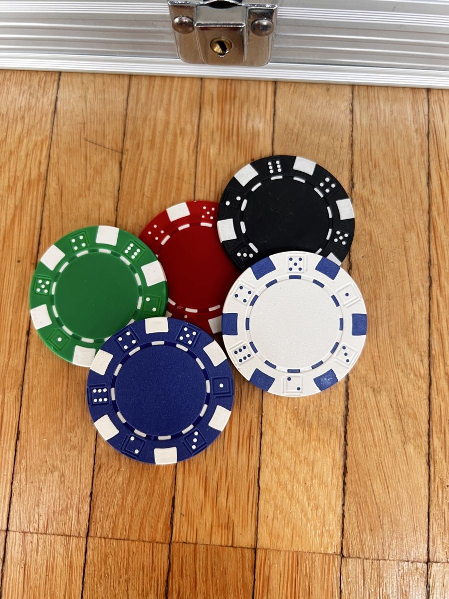 Spiele: Pokerset (Keramik Chips) – Gebraucht aus Winterthur von Leonie_s 2